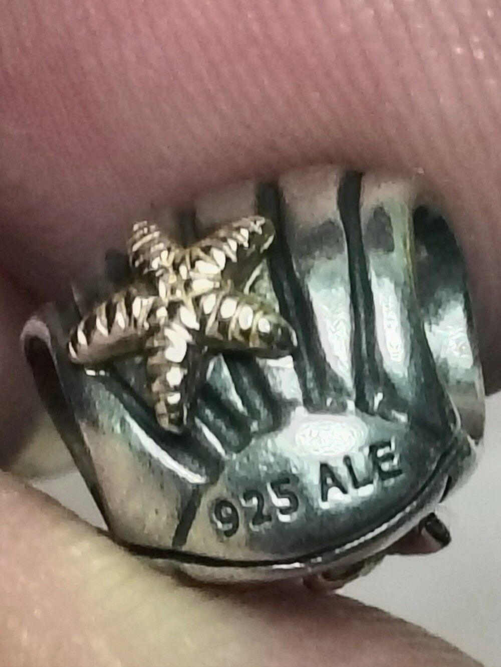 Pandora Clam, Starfish Retired Charm